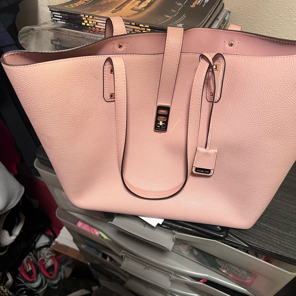 Pink mk